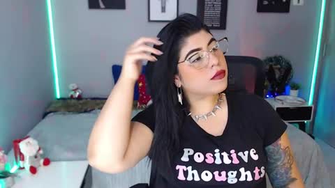 Miss Veronika online show from 18, 12, 2024