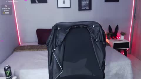 Miss Veronika online show from 18, 2, 2025