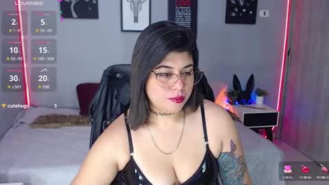 Miss Veronika online show from 4, 3, 2025