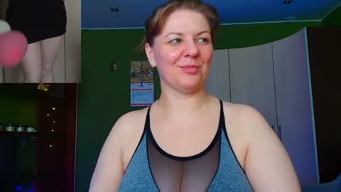 Snapshot of veronikawgold chatting on 11, 6, 2026 VeronikawGold online show from 11, 6, 2026