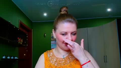 Snapshot of veronikawgold chatting on 15, 6, 2026 VeronikawGold online show from 15, 6, 2026