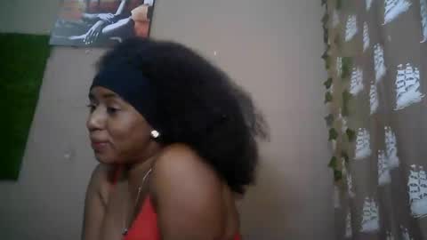 Snapshot of verronique1511 chatting on 12, 6, 2026 verronique1511 online show from 12, 6, 2026