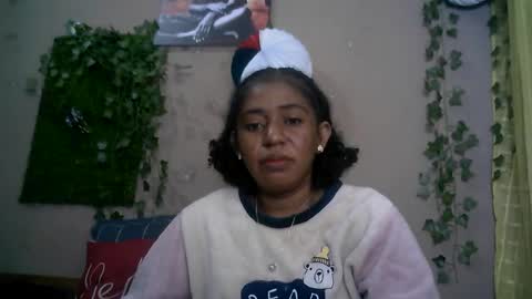 Snapshot of verronique1511 chatting on 28, 6, 2026 verronique1511 online show from 28, 6, 2026