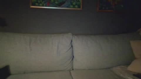 Snapshot of versatilexswede chatting on 15, 12, 2025 John online show from 15, 12, 2025