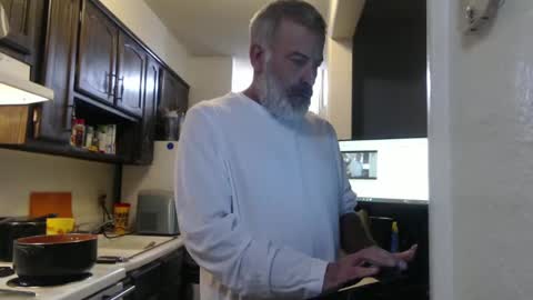 hairy man online show from 23, 9, 2025