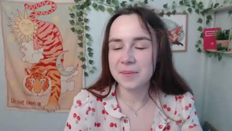 Snapshot of veryveryvery_shy chatting on 16, 6, 2026 veryveryvery_shy online show from 16, 6, 2026