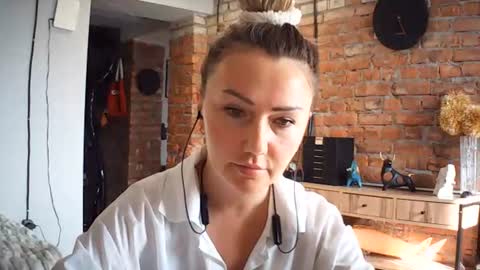 Snapshot of vesta_x chatting on 1, 8, 2026 vesta x online show from 1, 8, 2026