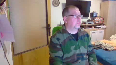 vetrelec321 online show from 2, 1, 2025