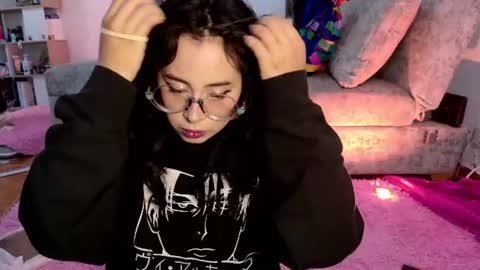 Snapshot of vi_anayaa chatting on 9, 8, 2026 Victoria online show from 9, 8, 2026
