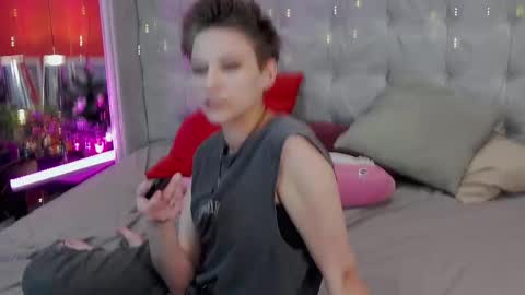 Via online show from 16, 1, 2025