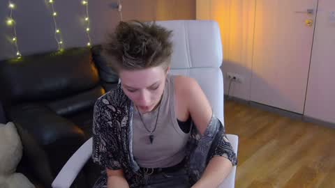 Via online show from 23, 1, 2025