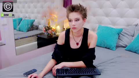 Via online show from 30, 1, 2025