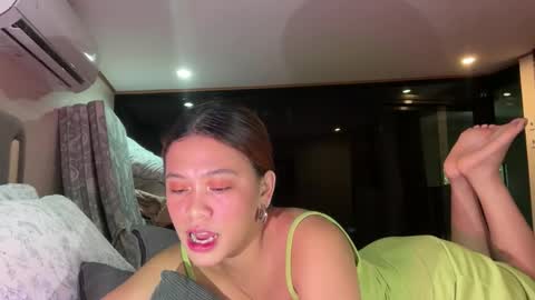 via_olala online show from 21, 12, 2025