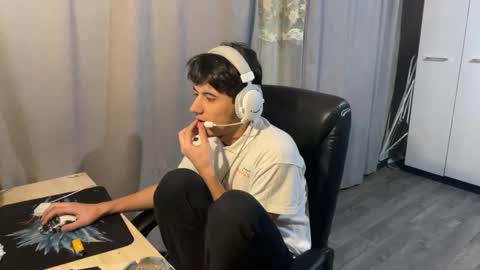 Snapshot of vialeras chatting on 20, 10, 2025 vialeras online show from 20, 10, 2025