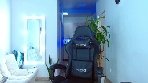 Ariana  online show from 1, 3, 2025