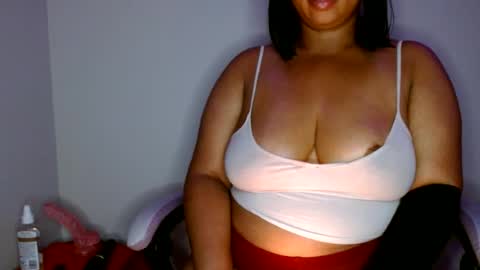 vibe_xxxo online show from 20, 6, 2026