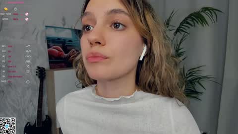 Mikky online show from 2, 2, 2025