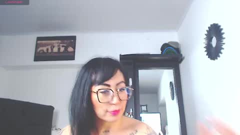 Vicky  online show from 27, 5, 2026