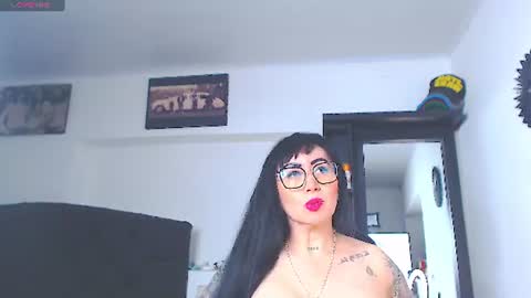 Vicky  online show from 3, 7, 2026