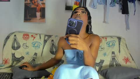 vicky manuela online show from 8, 2, 2025