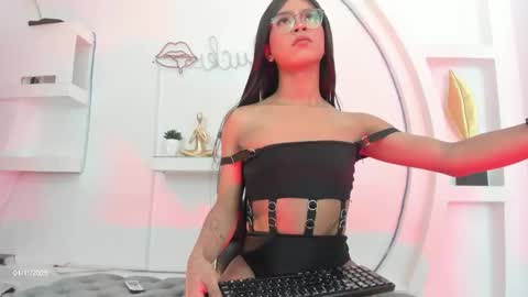 Snapshot of vicky_hottman chatting on 2, 11, 2025 vicky_hottman online show from 2, 11, 2025
