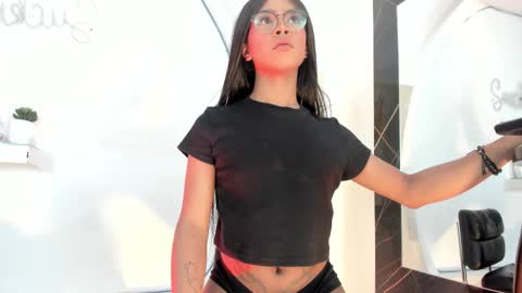 Snapshot of vicky_hottman chatting on 28, 11, 2025 vicky_hottman online show from 28, 11, 2025