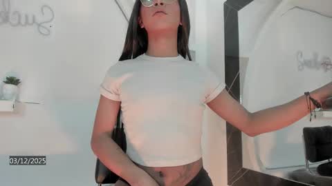 Snapshot of vicky_hottman chatting on 4, 12, 2025 vicky_hottman online show from 4, 12, 2025