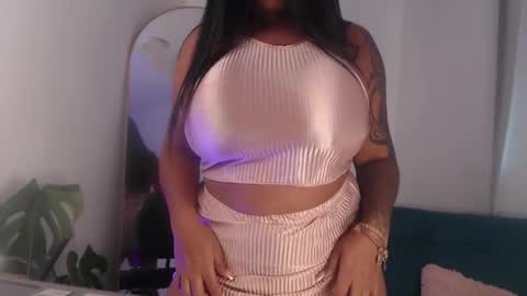 Snapshot of vickygrey1 chatting on 12, 2, 2025 Vicky Greys online show from 12, 2, 2025