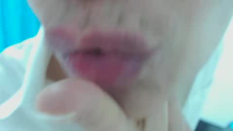 vickyjuice1 online show from 17, 4, 2026