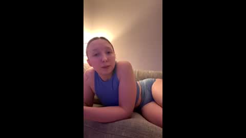 Snapshot of vickyparkerxx chatting on 31, 5, 2026 Vicky Parker online show from 31, 5, 2026