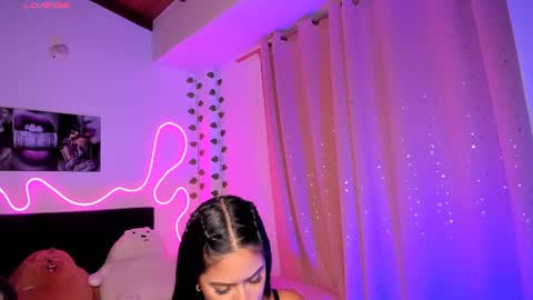 Snapshot of vickysth1 chatting on 28, 6, 2026 VICTORIA 3 online show from 28, 6, 2026