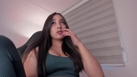 Snapshot of vico_sweety chatting on 12, 9, 2025 Victoria online show from 12, 9, 2025