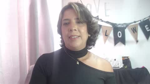 Hi guys   Im victoria  Be the one who can control me in PVT online show from 14, 10, 2025