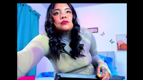 victoria_16_ online show from 4, 12, 2025