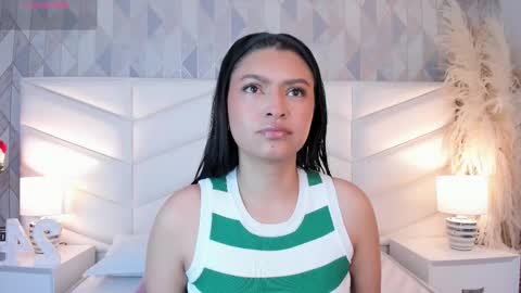 Snapshot of victoria___jonnes chatting on 21, 9, 2025 victoria___jonnes online show from 21, 9, 2025