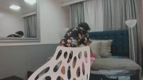 Victoria  grey  online show from 25, 3, 2026