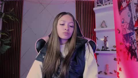 Snapshot of victoria_adams14 chatting on 5, 3, 2025 Victoria for you online show from 5, 3, 2025