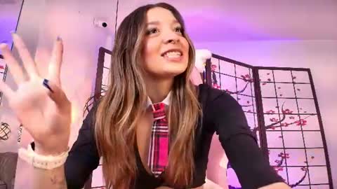 Snapshot of victoria_adams14 chatting on 16, 7, 2026 Victoria for you online show from 16, 7, 2026