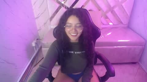 victoria_castillo_b online show from 11, 3, 2025