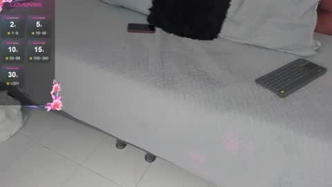 Snapshot of victoria_decapri chatting on 23, 6, 2026 victoria online show from 23, 6, 2026