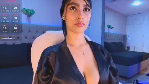 Snapshot of victoria_ellington chatting on 12, 6, 2026 online show from 12, 6, 2026
