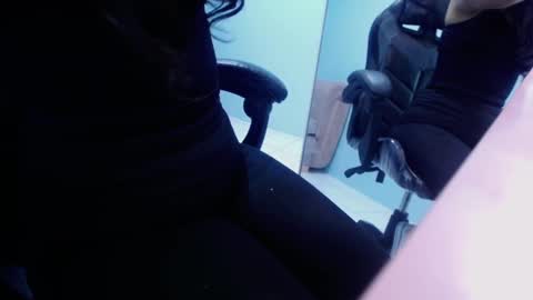 Victoria online show from 21, 10, 2025