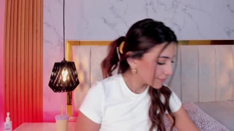 Snapshot of victoria_joliegb chatting on 11, 1, 2025 Victoria Lozano online show from 11, 1, 2025