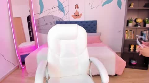 Snapshot of victoria_jonness chatting on 27, 9, 2025 victoria_jonness online show from 27, 9, 2025