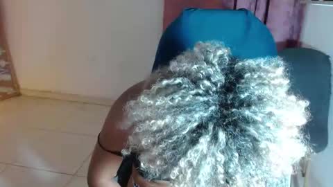 Snapshot of victoria_miler chatting on 6, 3, 2025 VICKY online show from 6, 3, 2025