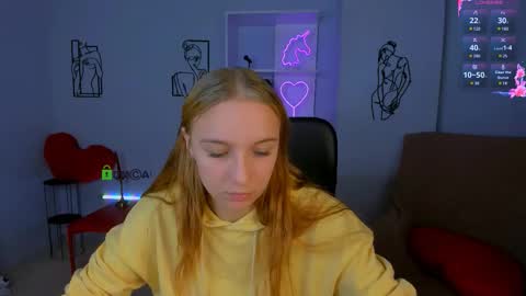 Snapshot of victoria_pretty_ chatting on 18, 10, 2025 Victoria online show from 18, 10, 2025