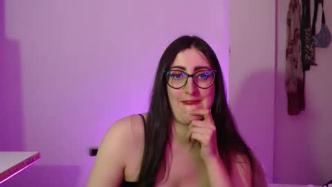 Victoria online show from 1, 12, 2025