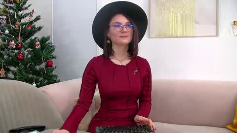 Snapshot of victoriaardern chatting on 27, 12, 2024 Victoria online show from 27, 12, 2024