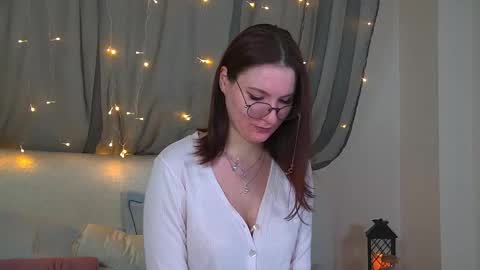 Snapshot of victoriaardern chatting on 25, 10, 2025 Victoria online show from 25, 10, 2025