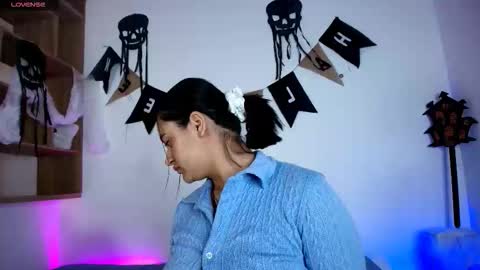 Victoria online show from 11, 10, 2025